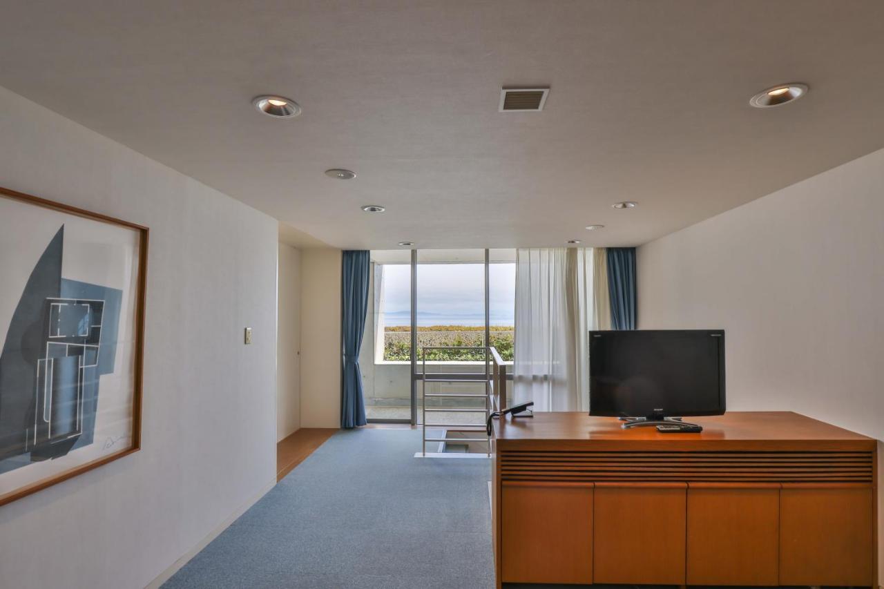 Готель Toto Seawind Awaji Екстер'єр фото