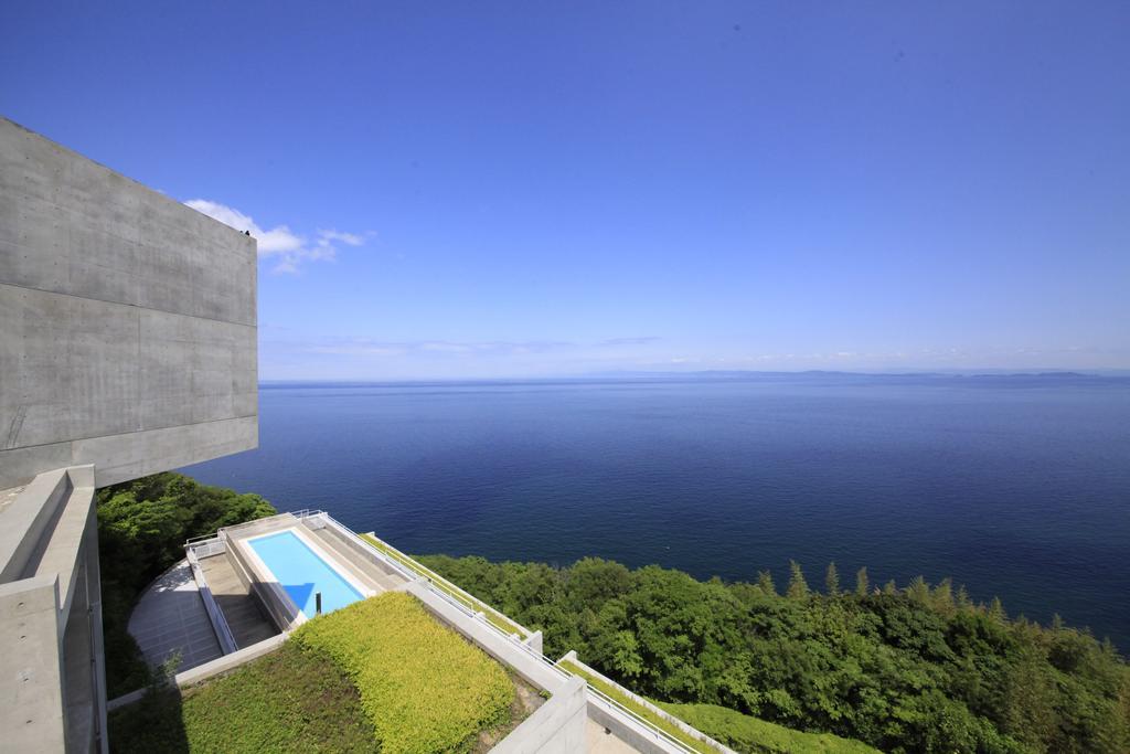 Готель Toto Seawind Awaji Екстер'єр фото